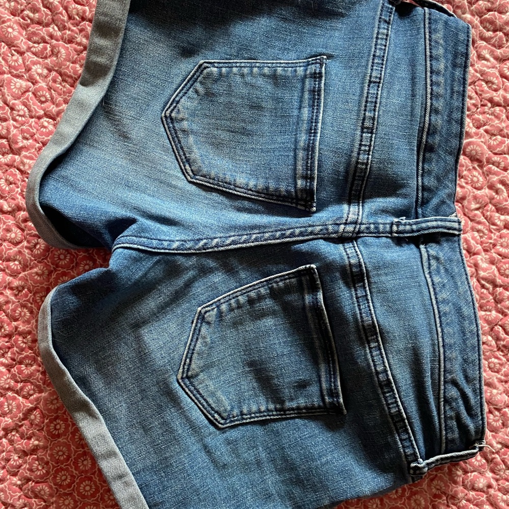Universal Thread Jean shorts - Picture 3 of 3